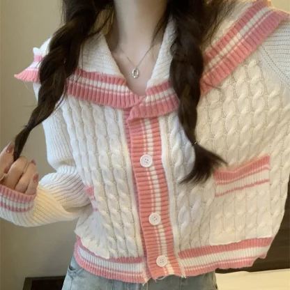 Oversized Collar Pink Lined Cardigan - Image 4