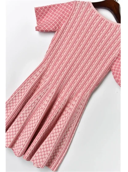 Short Sleeve Light Pink V-Neck Dress - Image 6