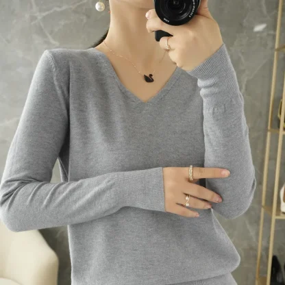Long Sleeve V-Neck Rose Pink Sweater - Image 3