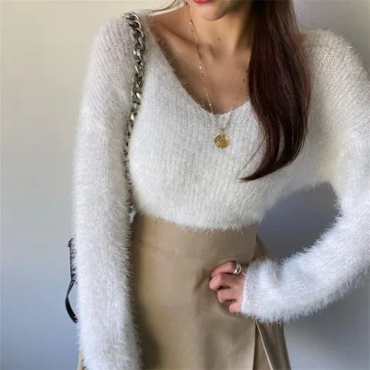 Elegant Style Pink Sweater - Image 3